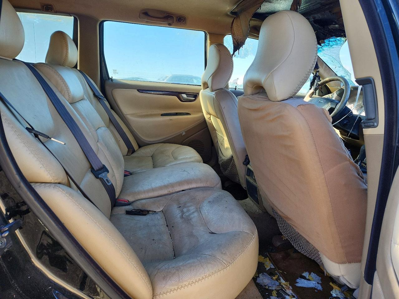 2002 Volvo V70 xc