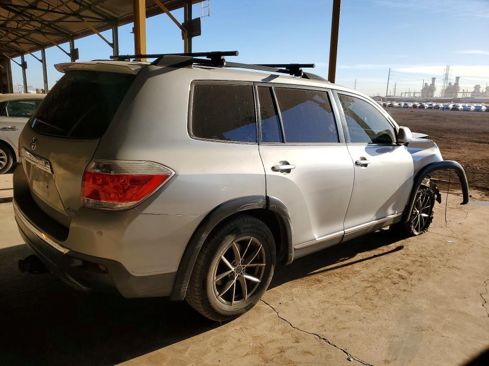 2012 Toyota Highlander se