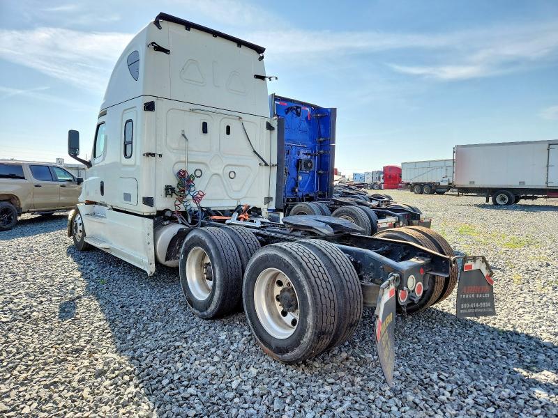 2020 Freightliner Cascadia 126 Semi Truck