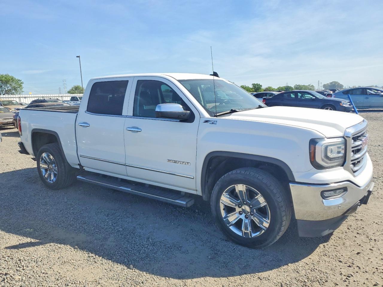 2018 GMC Sierra K1500 SLT