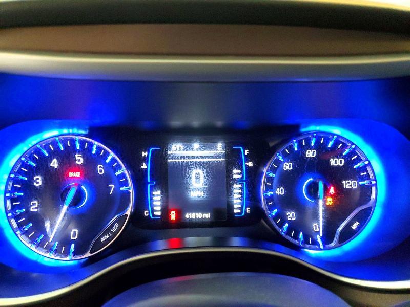 2024 Chrysler Voyager lx