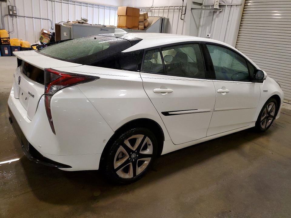 2016 Toyota Prius Four Touring
