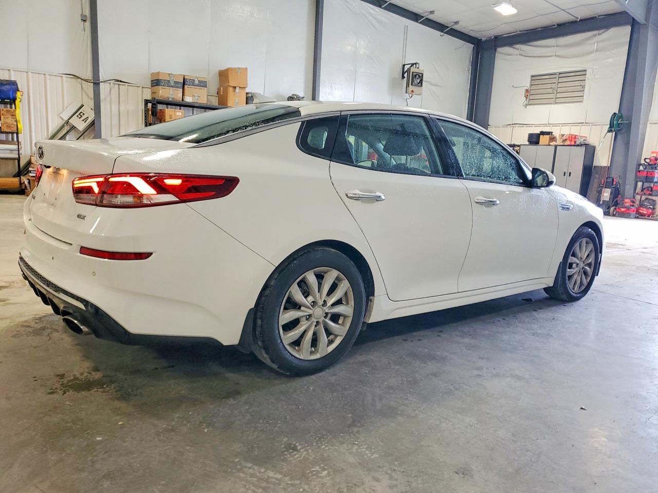 2019 KIA Optima ex