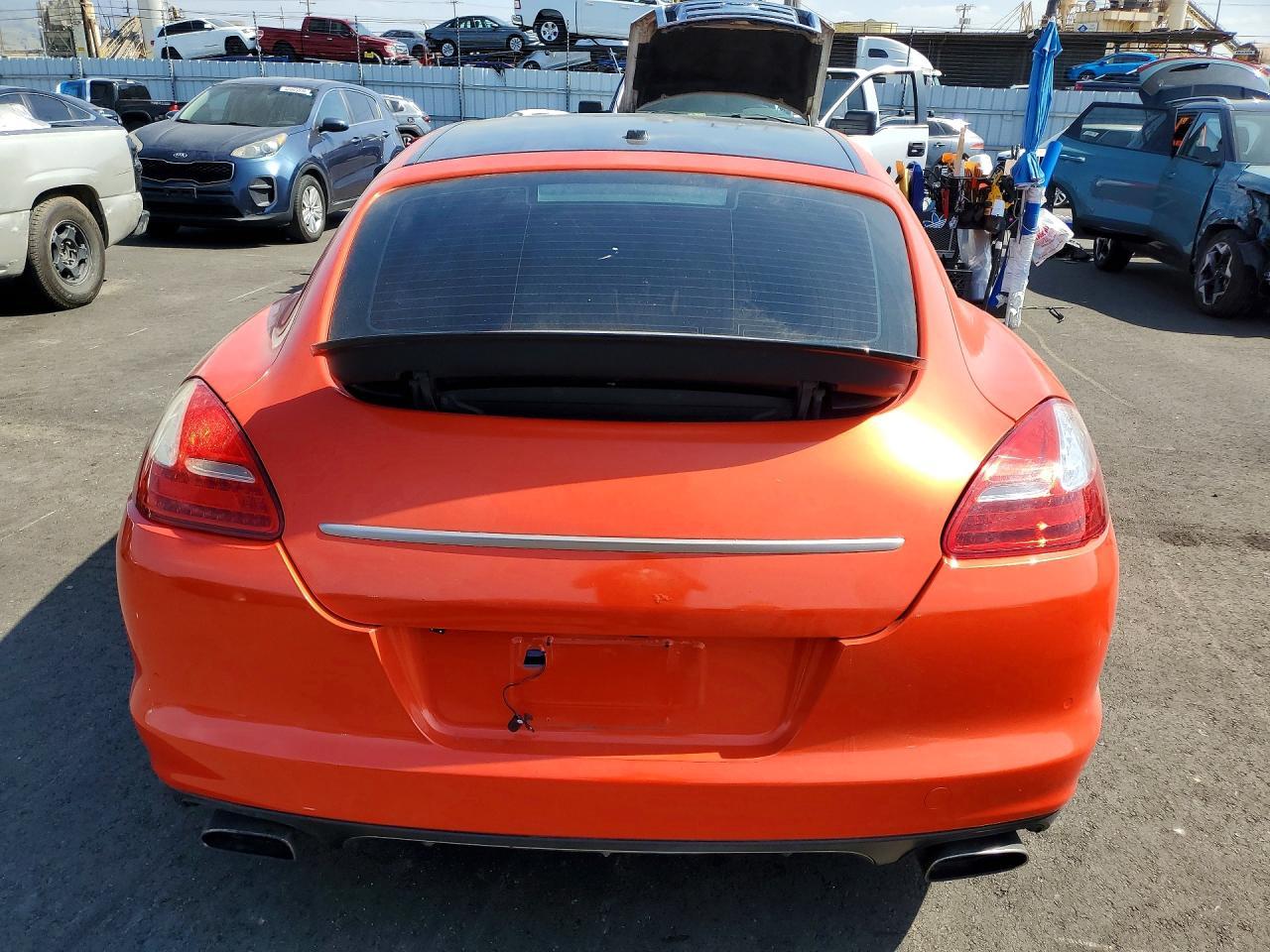 2013 Porsche Panamera 2