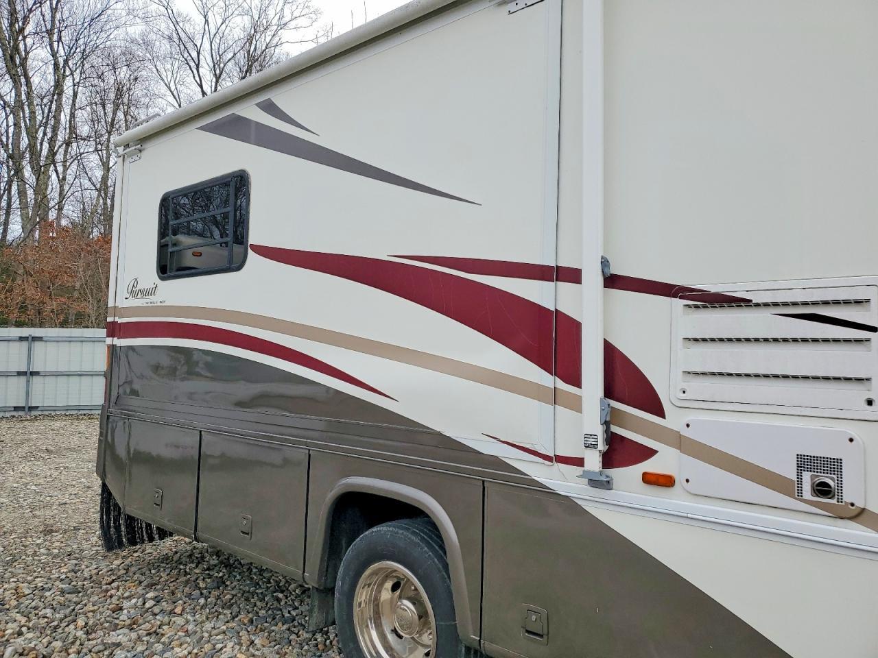 2005 Georgetown 2005 Pursuit RV