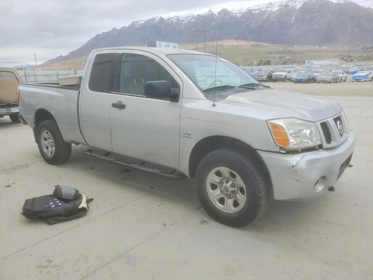 2004 Nissan Titan XE