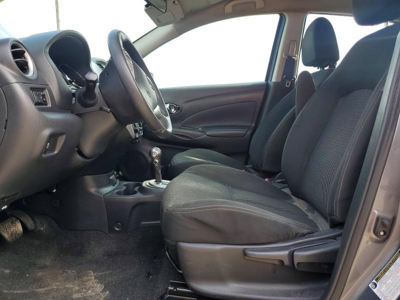 2019 Nissan Versa sv