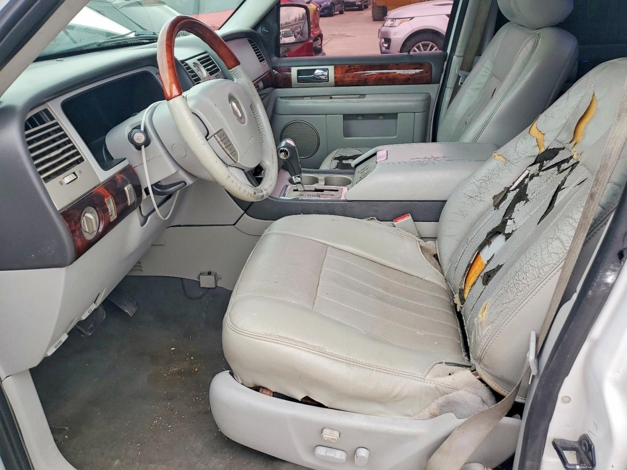 2006 Lincoln Navigator