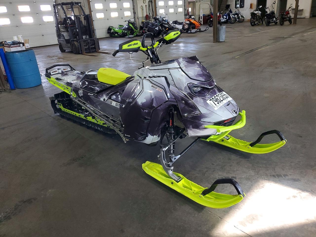 2023 Skidoo Summit Expert 165 TU