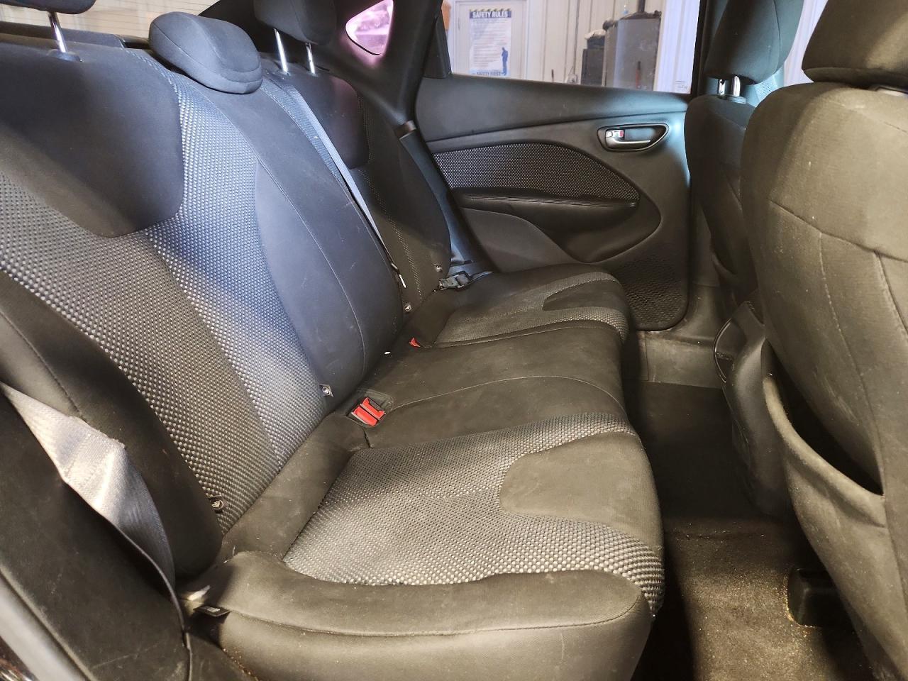 2015 Dodge Dart se