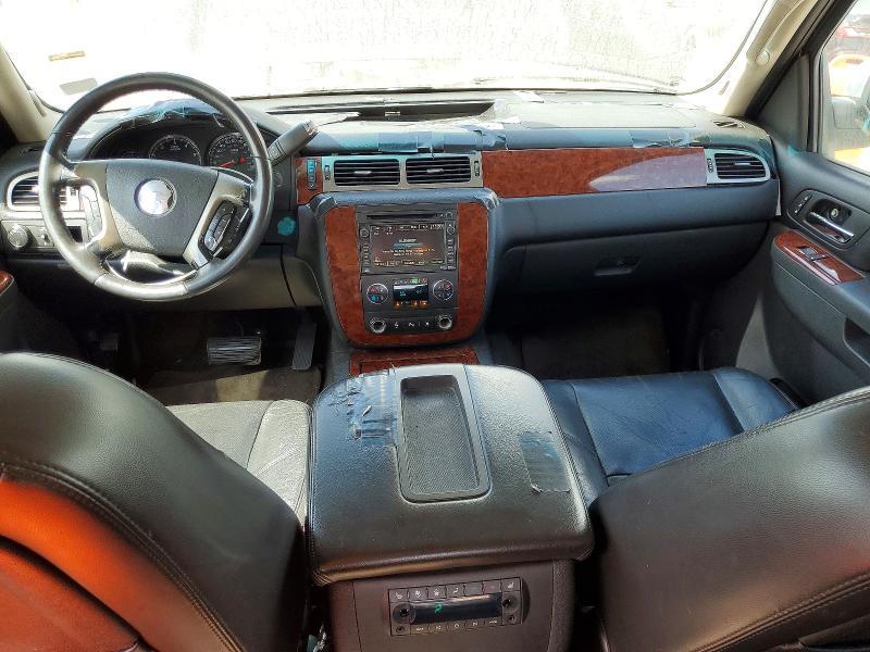 2010 Chevrolet Tahoe C1500 ltz