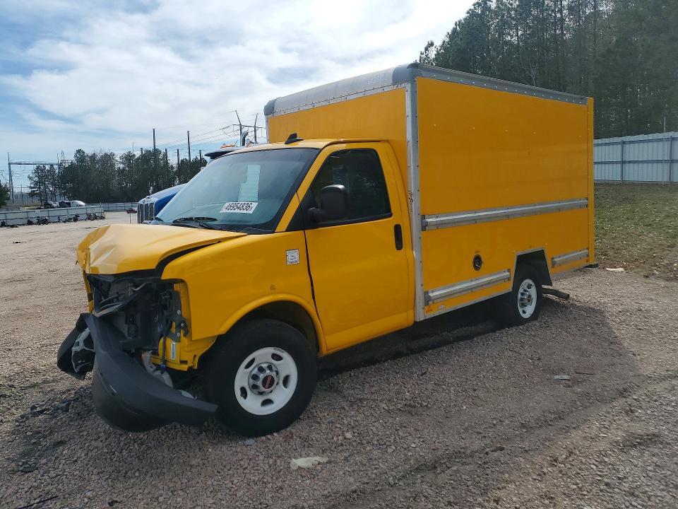 2023 GMC Savana BOX Truck
