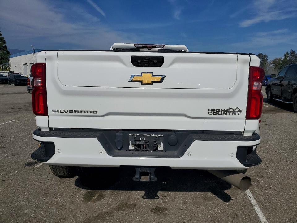 2023 Chevrolet Silverado K3500 High Country