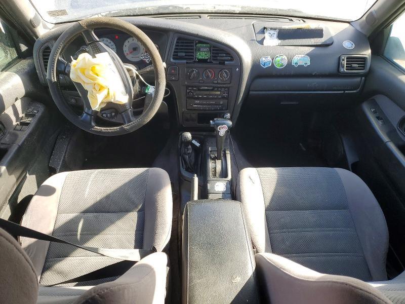 2001 Nissan Pathfinder se