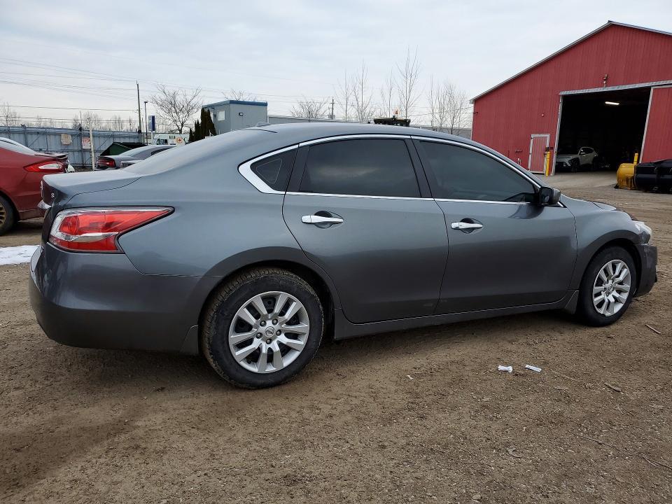 2015 Niss Altima 2.5 s 4DR