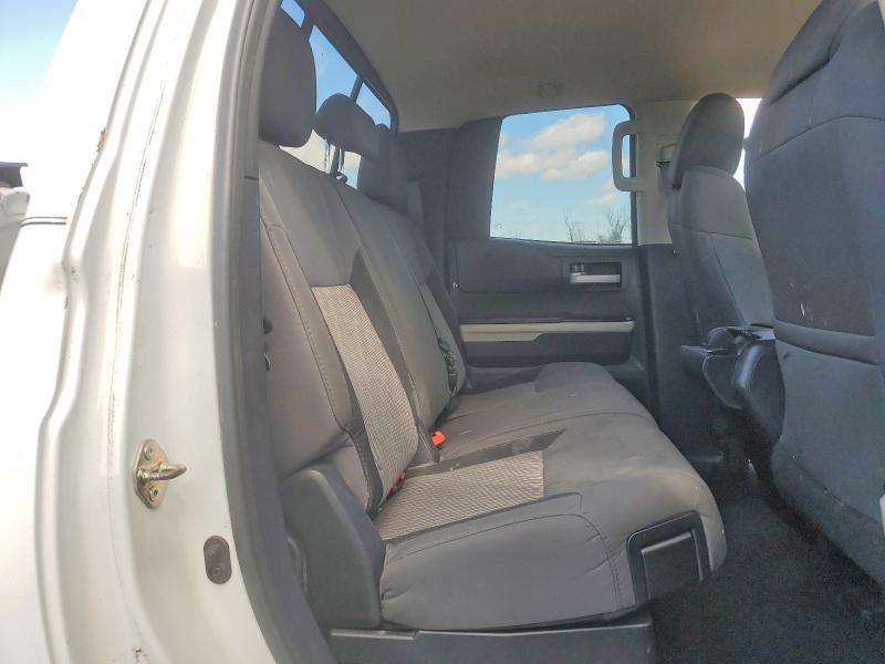 2015 Toyota Tundra SR5