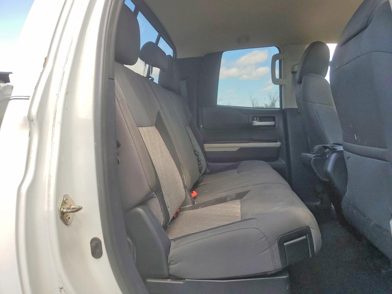 2015 Toyota Tundra SR5