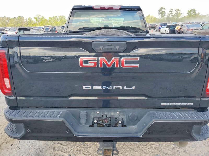 2022 GMC Sierra K2500 Denali
