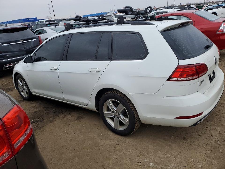 2018 Volkswagen Golf Sportwagen s