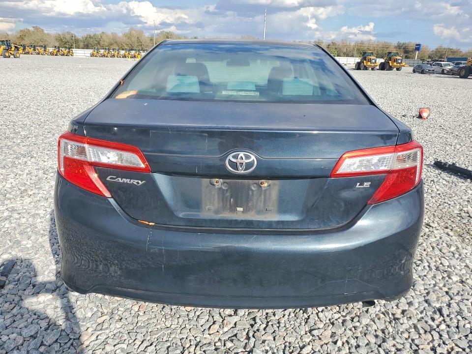 2013 Toyota Camry le
