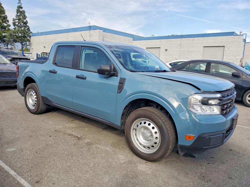 2023 Ford Maverick XL