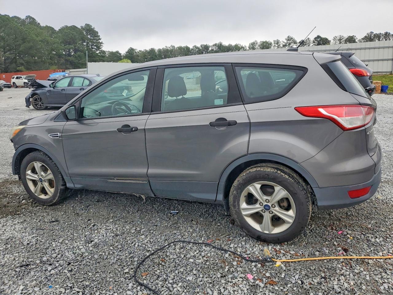 2014 Ford Escape s