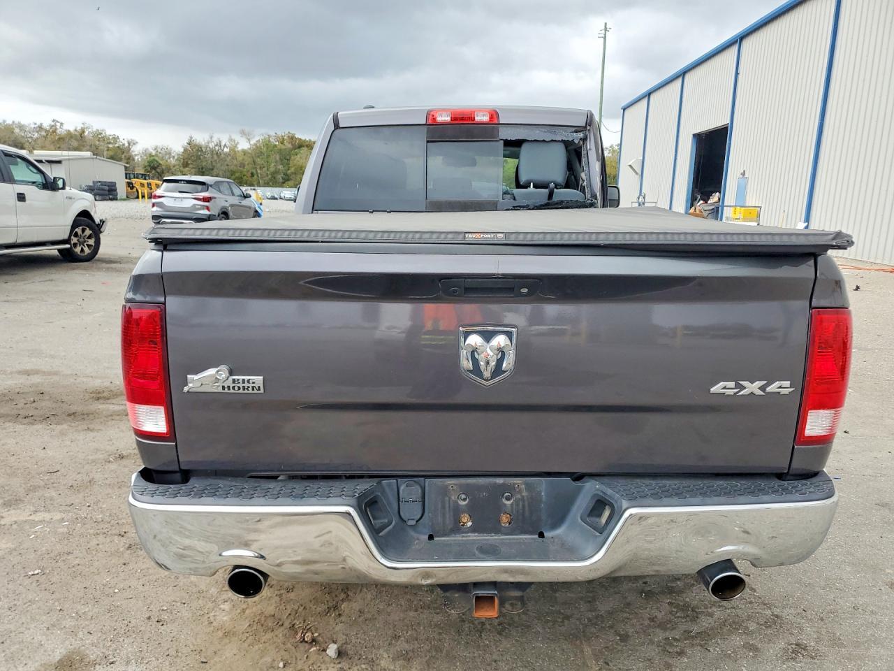 2016 Dodge RAM 1500 SLT