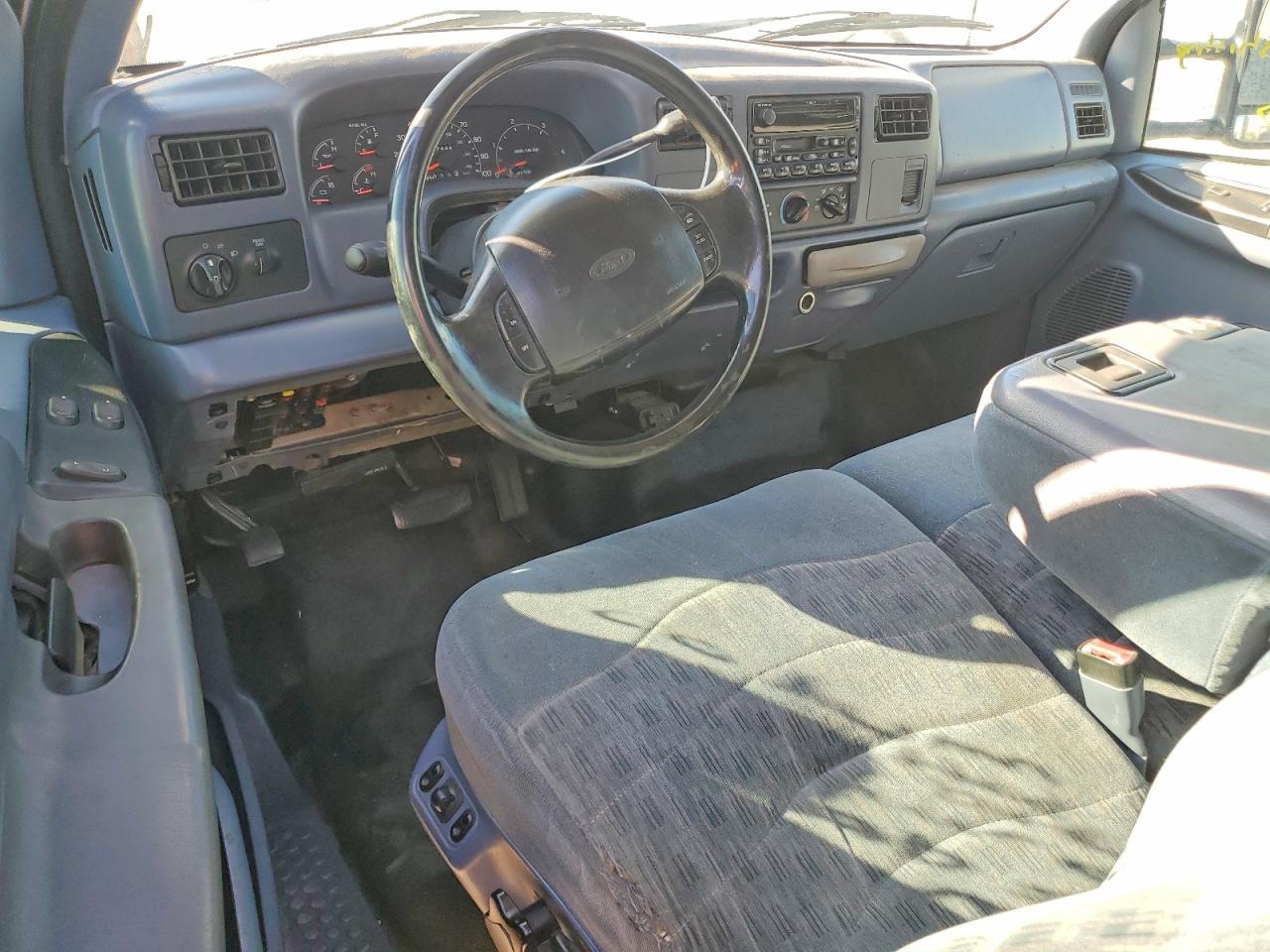 1999 Ford F350 Super Duty Flatbed Truck