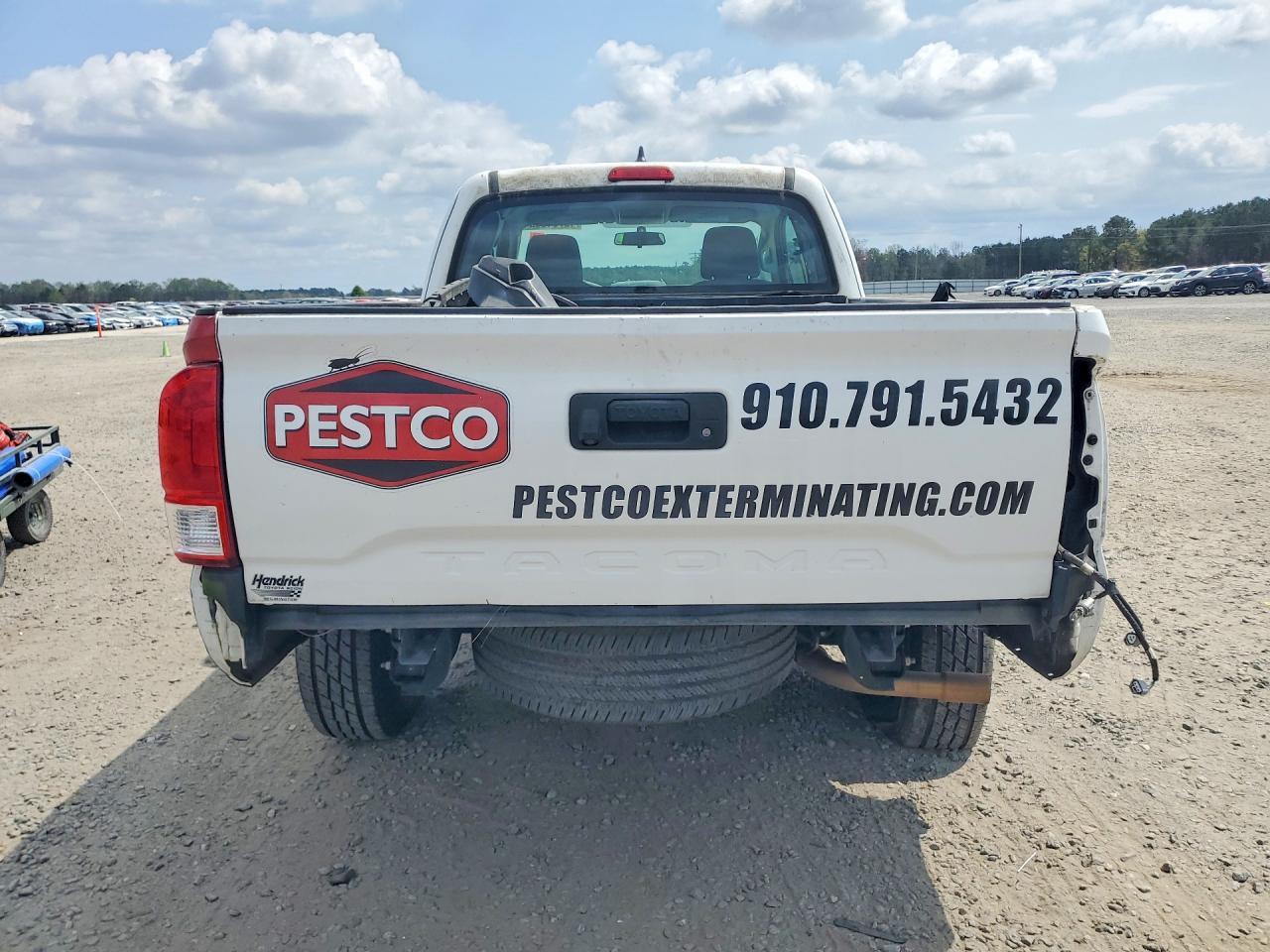 2017 Toyota Tacoma SR