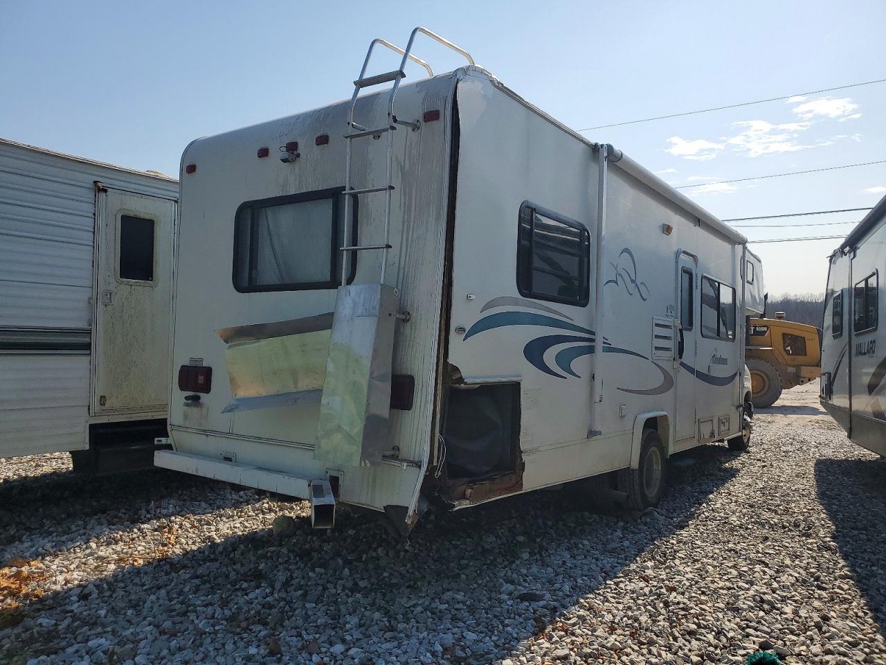 2003 Ford 2002 Ford E450 Shuttle Bus