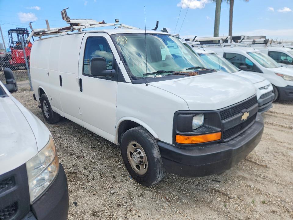 2016 Chev 2500 Express Cargo van