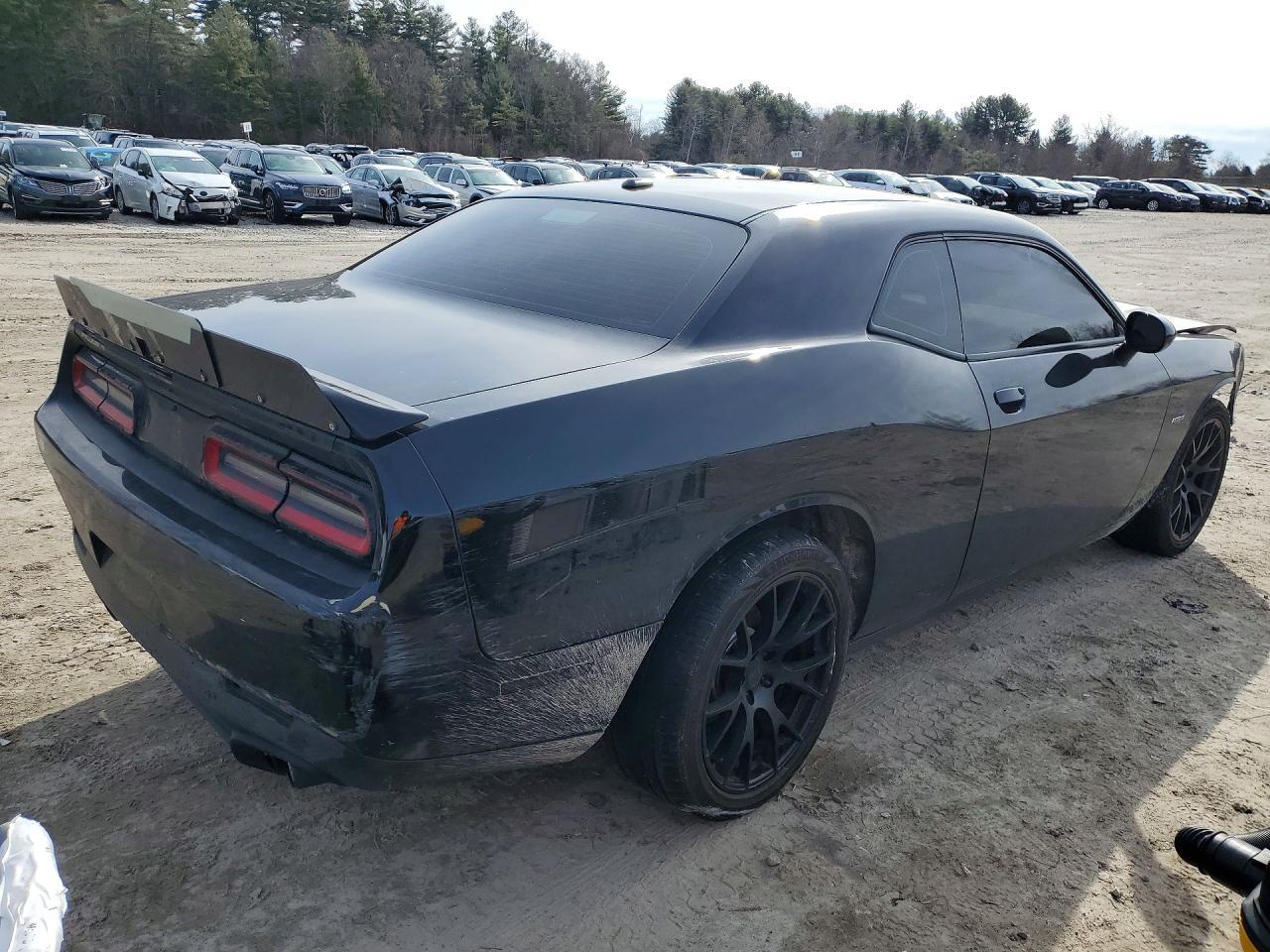 2018 Dodge Challenger r
