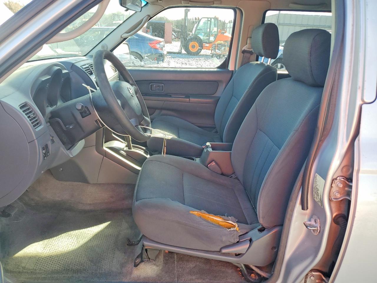 2002 Nissan Frontier XE-V6