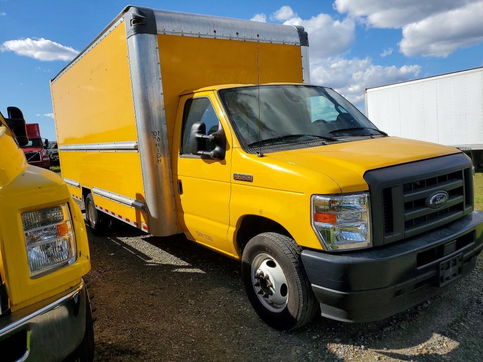 2022 Ford E350 BOX Truck