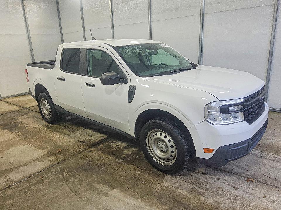 2022 Ford Maverick XL