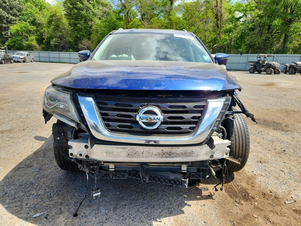 2018 Nissan Pathfinder sl
