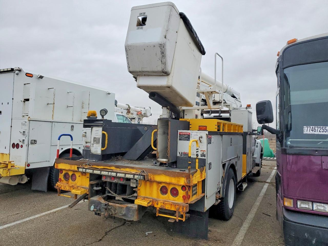 2012 Ford F750 Super Duty Bucket Truck