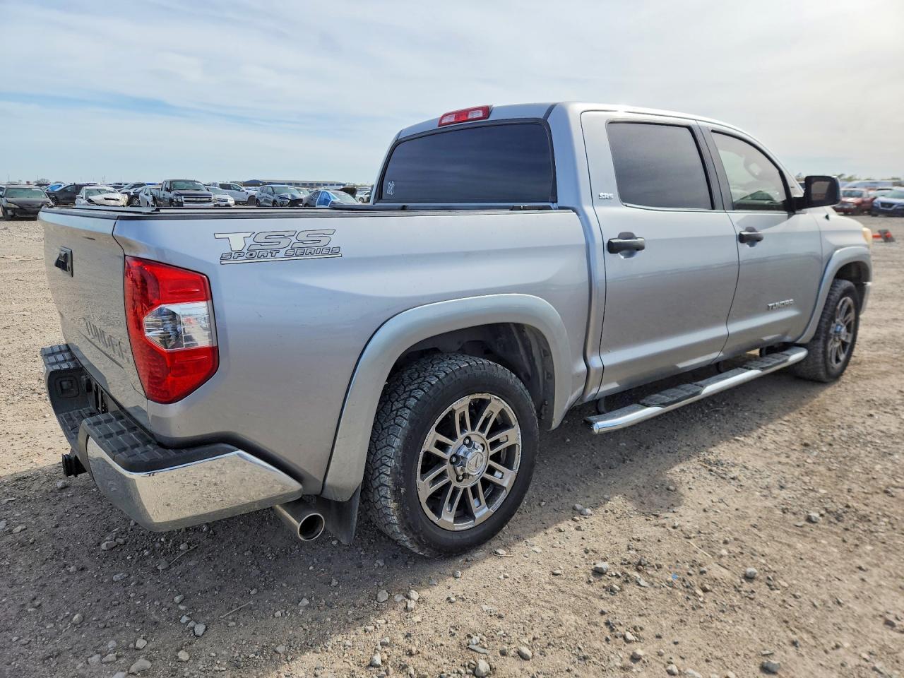 2015 Toyota Tundra SR5