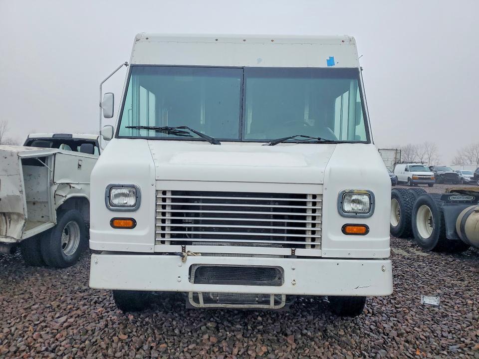 2016 Ford F59 Delivery Truck