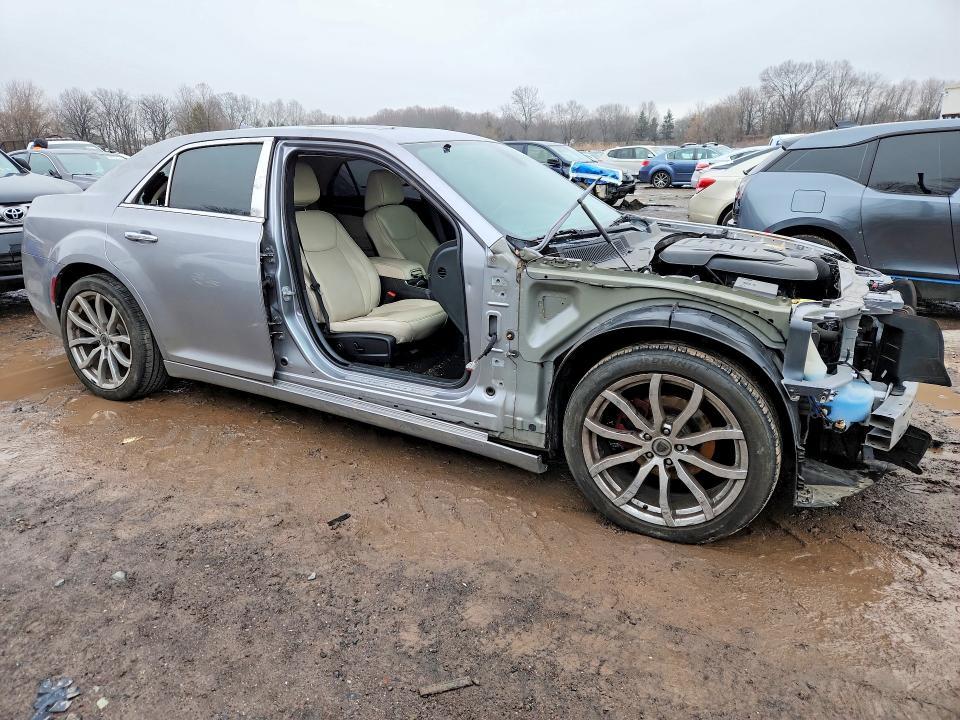 2016 Chrysler 300c