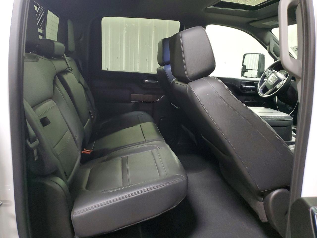 2023 GMC Sierra K3500 Denali