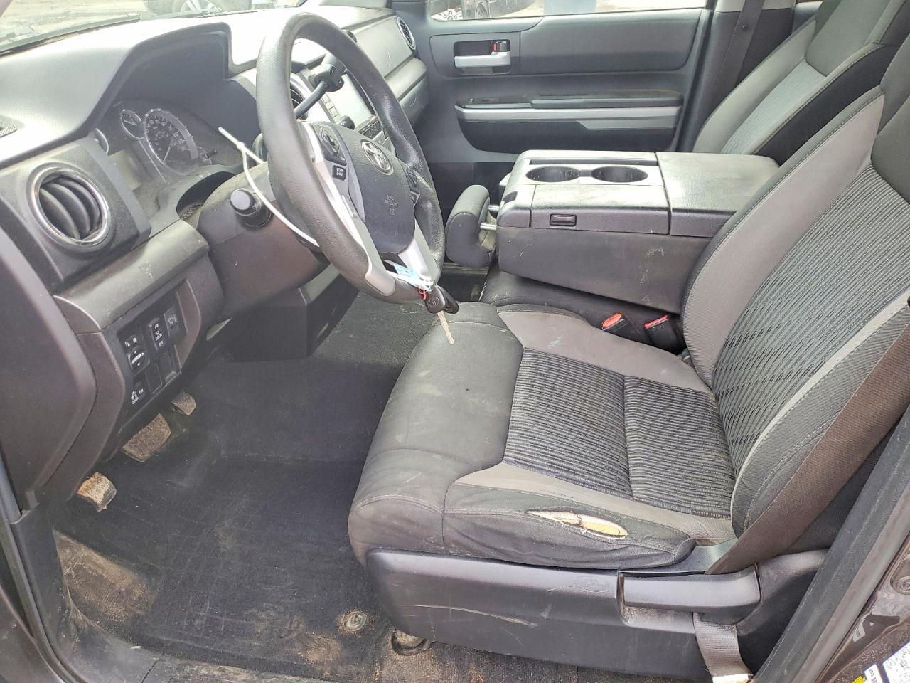 2016 Toyota Tundra SR5