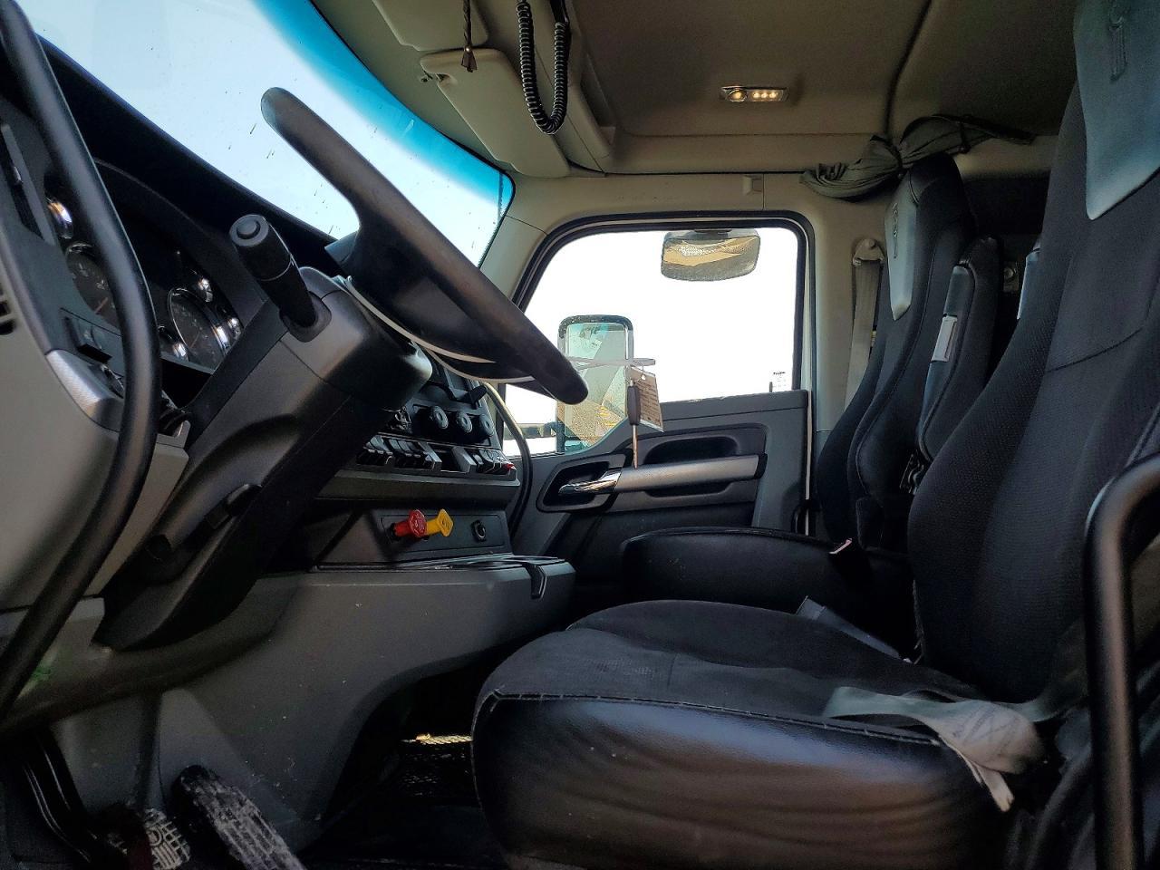 2020 Kenw Orth T880 Semi Truck