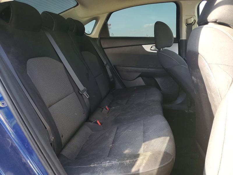 2022 KIA Forte lxs