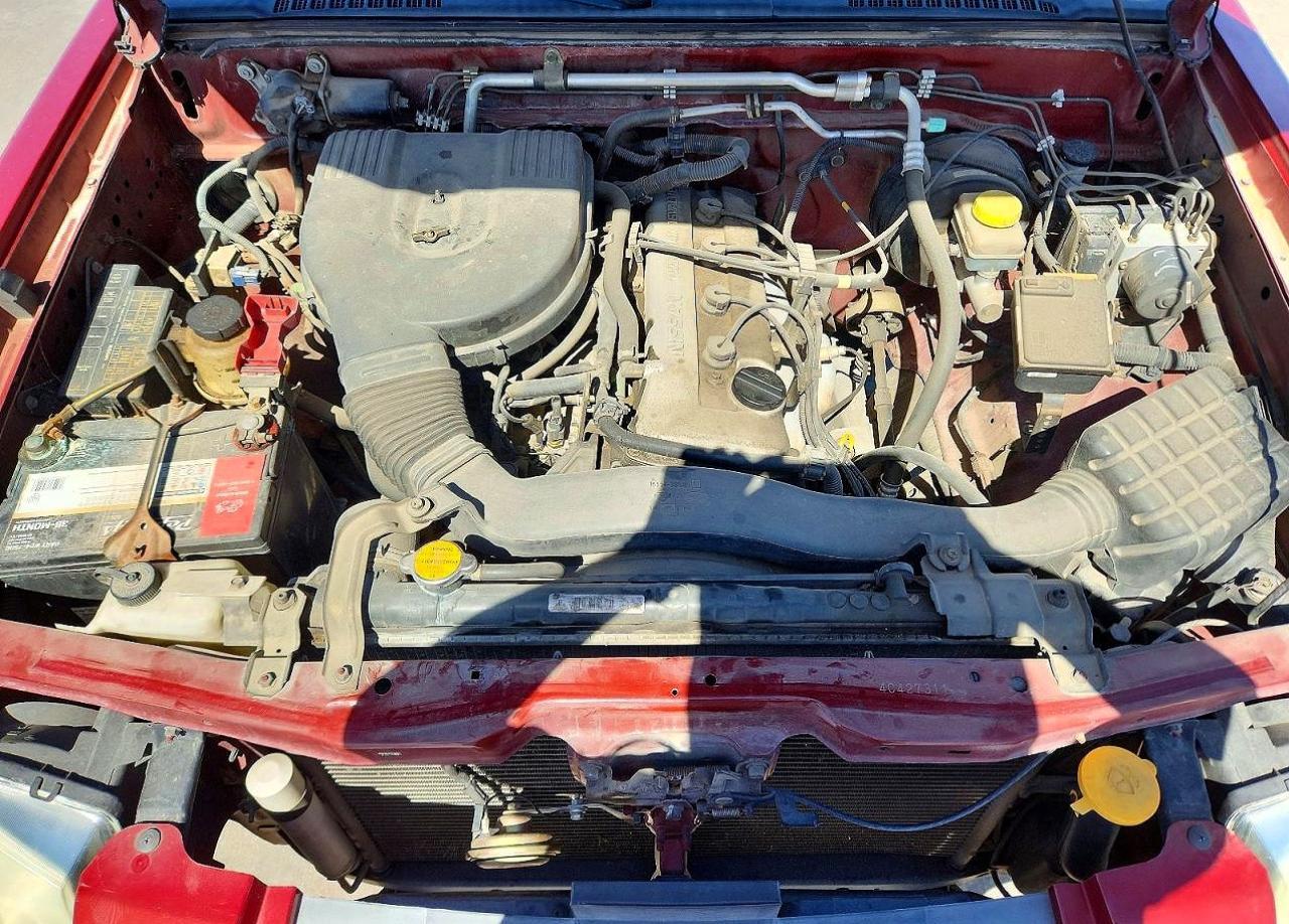 2004 Nissan Frontier Standard