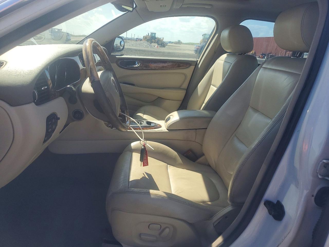 2004 Jaguar XJ8