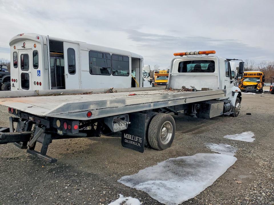 2003 International 4000 4300