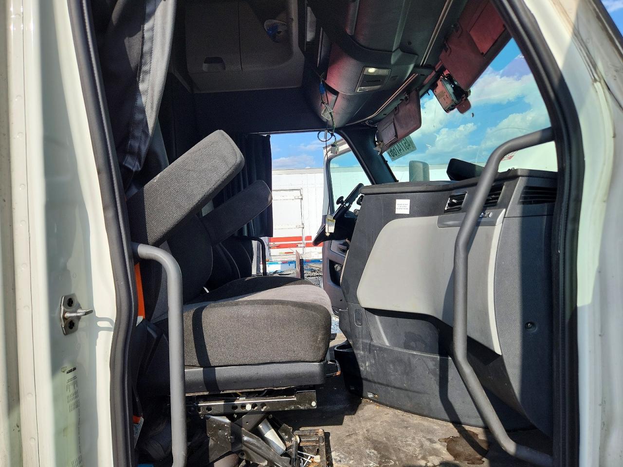 2020 Freightliner Cascadia 126 Semi Truck