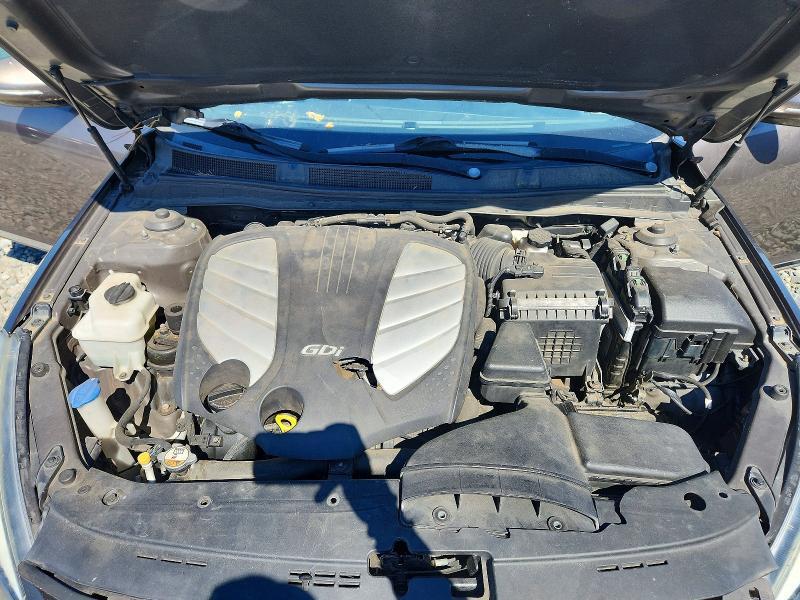 2014 KIA Cadenza Premium