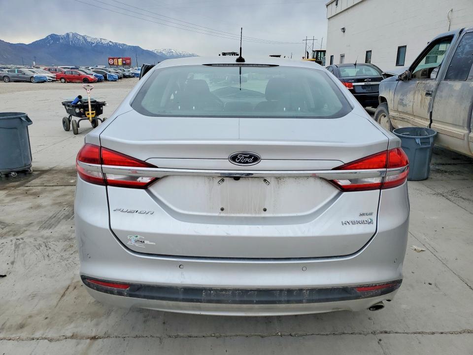 2018 Ford Fusion se Hybrid